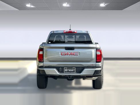 Used 2025 GMC Canyon AT4 image 9