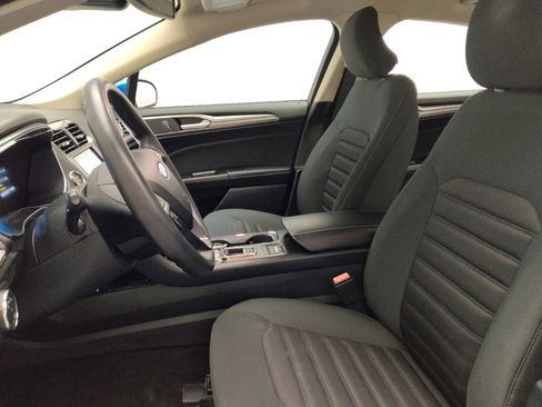 Used 2019 Ford Fusion SE image 17