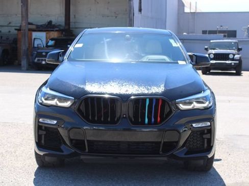 Used 2021 BMW X6 xDrive40i w/ M Sport Package AWD/4WD image 2