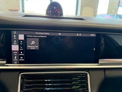 Used 2019 Porsche Panamera 4 image 71