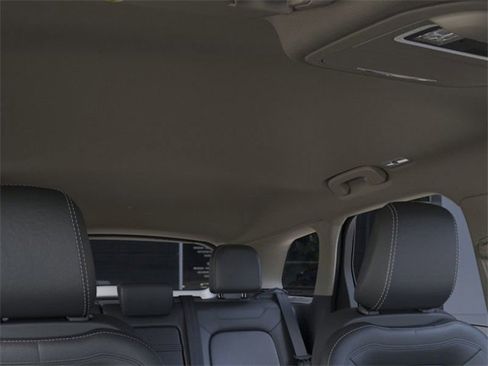 New 2025 Lincoln Corsair FWD image 22