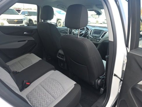 Used 2024 Chevrolet Equinox LS image 12