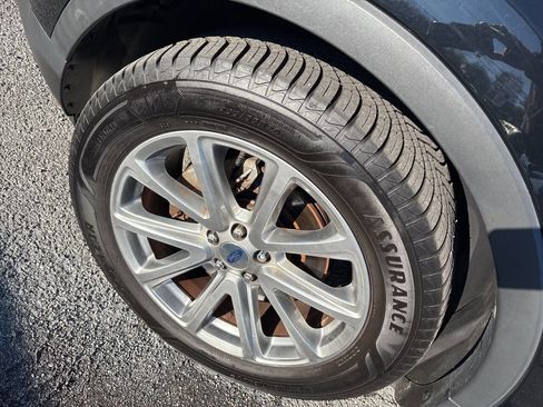 Used 2017 Ford Explorer Limited image 15