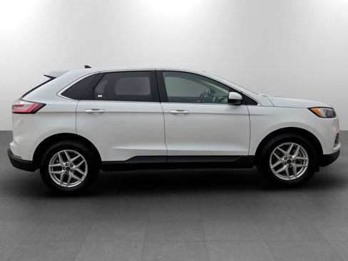 Used 2024 Ford Edge SEL image 5