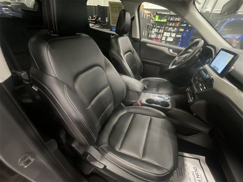 Used 2021 Ford Escape SEL image 26