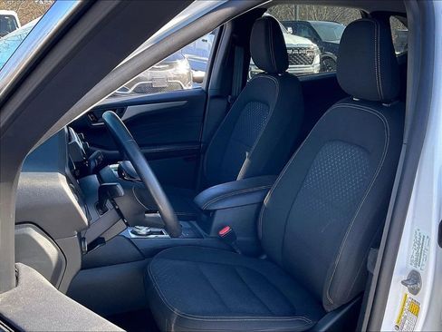 Used 2023 Ford Escape Active image 9