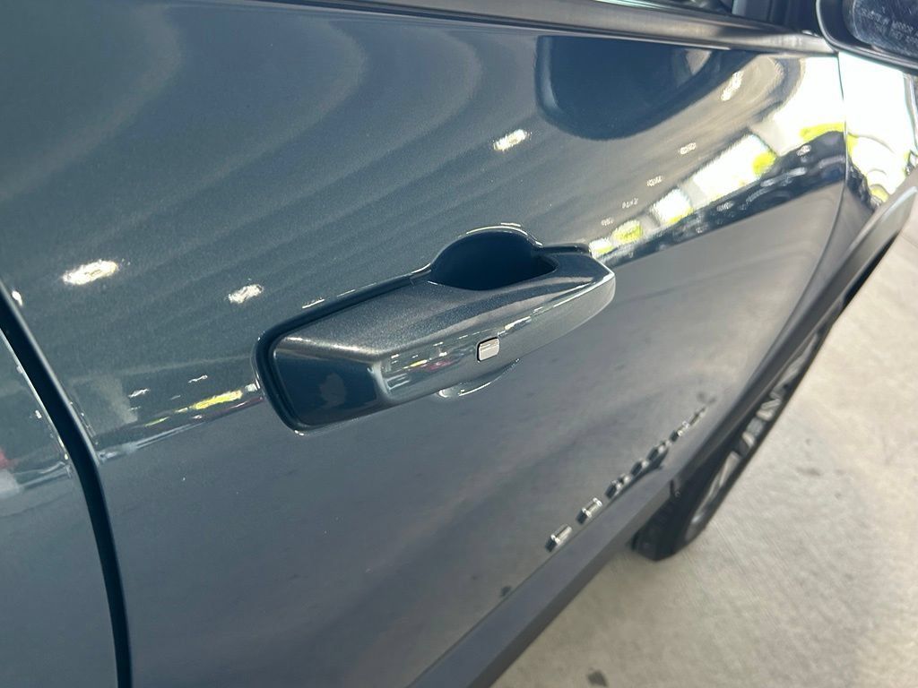 Used 2026 Chevrolet Equinox LT FWD image 45