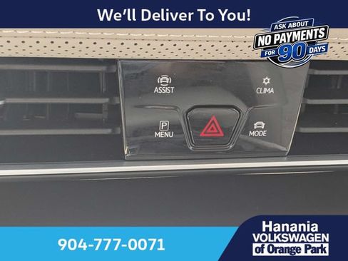 Used 2026 Volkswagen Atlas SE FWD image 24