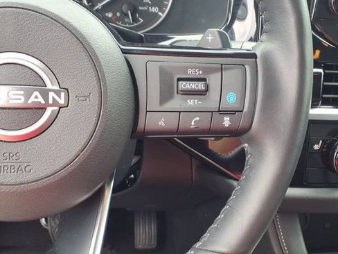 Used 2025 Nissan Pathfinder SL AWD/4WD image 19