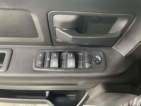 Used 2019 RAM 1500 Express w/ Express Value Package AWD/4WD image 19