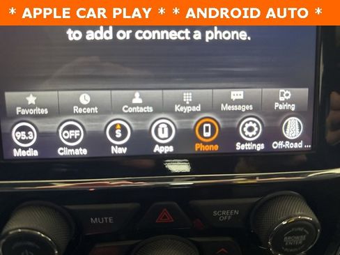 Used 2022 Jeep Grand Cherokee Limited w/ Tech Group image 18