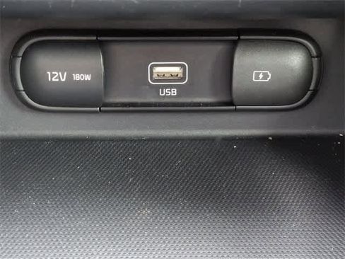 Used 2023 Kia Seltos S image 31