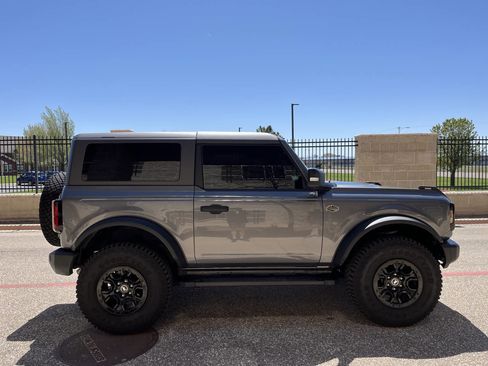 Used 2023 Ford Bronco Wildtrak image 6