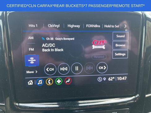 Used 2023 Chevrolet Traverse LT image 32