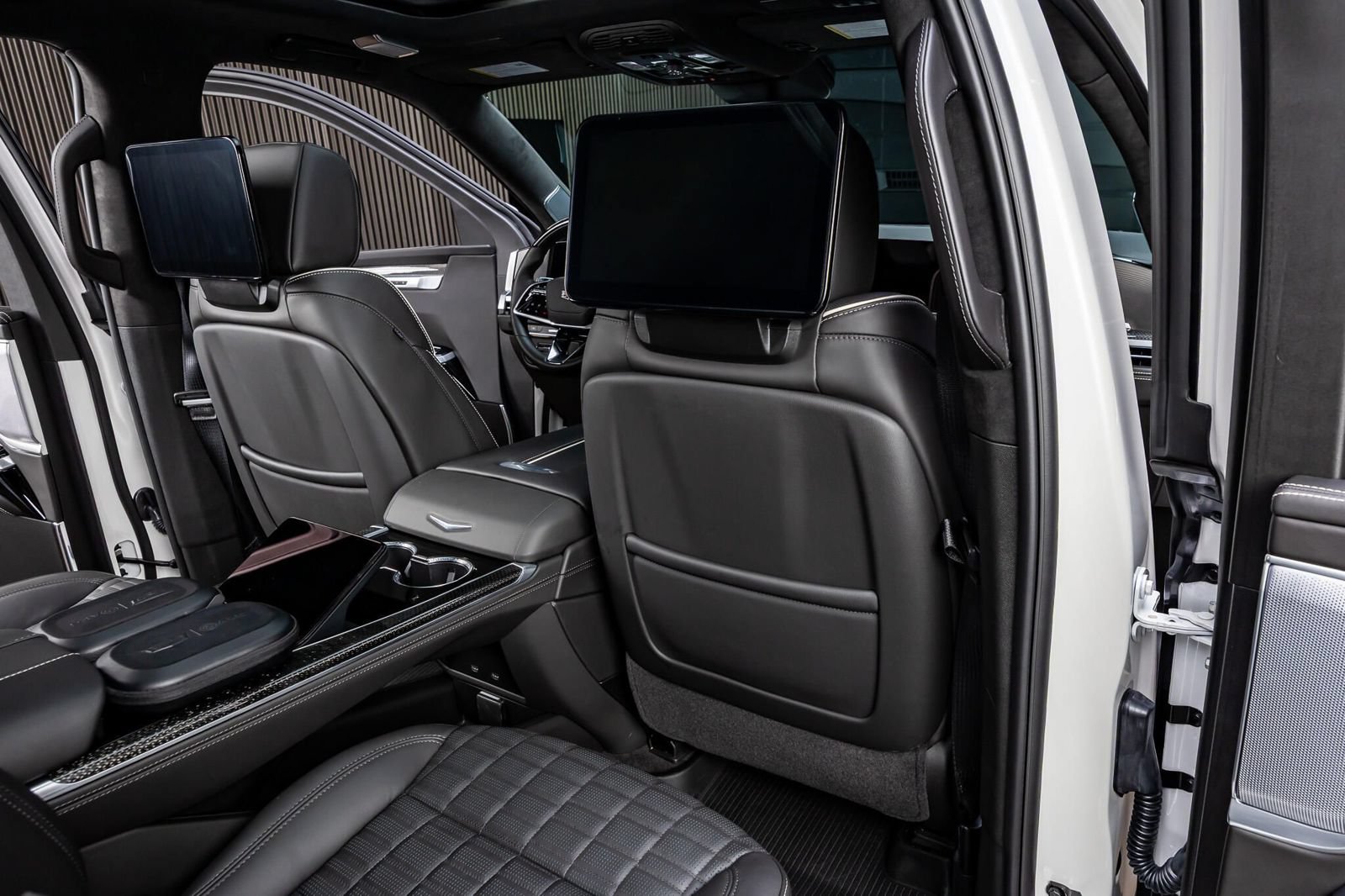 Used 2025 Cadillac Escalade V AWD/4WD image 30
