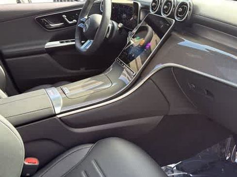Used 2026 Mercedes-Benz GLC 300 4MATIC image 37