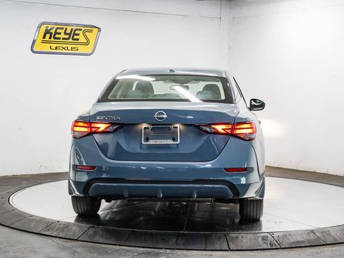 Used 2025 Nissan Sentra SV FWD image 3