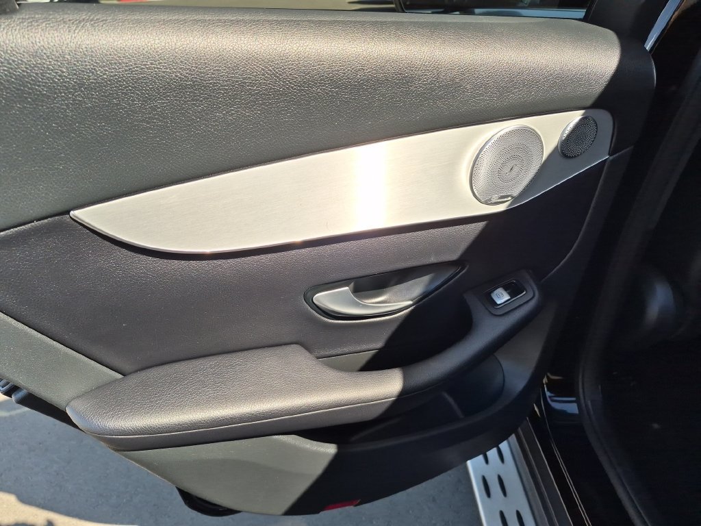 Used 2019 Mercedes-Benz GLC 300 4MATIC Coupe image 17