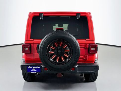Used 2024 Jeep Wrangler Unlimited Sahara w/ Technology Group AWD/4WD image 6
