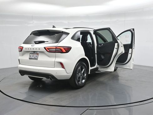 Certified 2023 Ford Escape ST-Line w/ Tech Pack #1 image 6