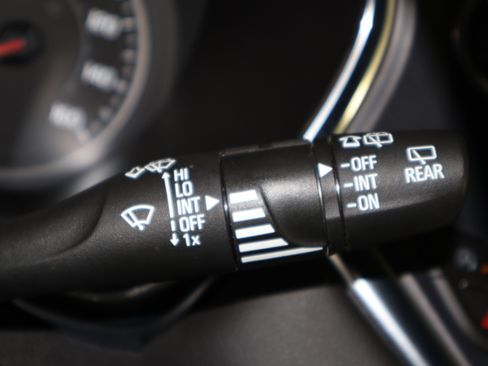 Used 2025 Chevrolet Blazer LT image 24