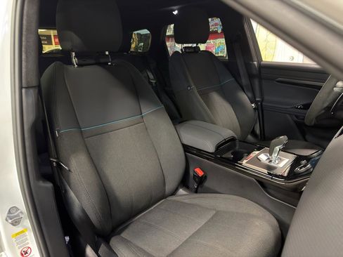 Used 2023 Land Rover Range Rover Evoque HST image 18