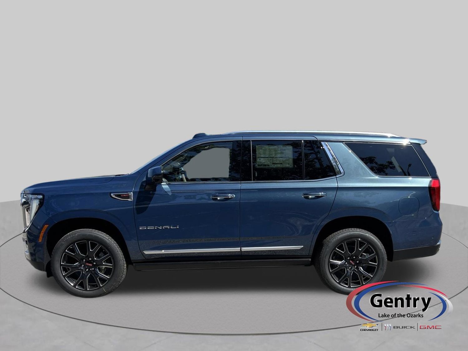 New 2026 GMC Yukon Denali w/ Sun & Power Step Package AWD/4WD image 2