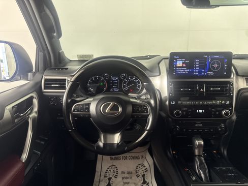 Used 2023 Lexus GX 460 Luxury w/ Off Road Package AWD/4WD image 27