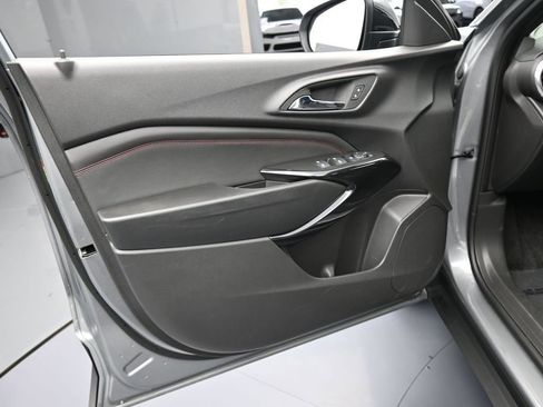 Used 2025 Chevrolet Trax RS w/ Driver Confidence Package image 15