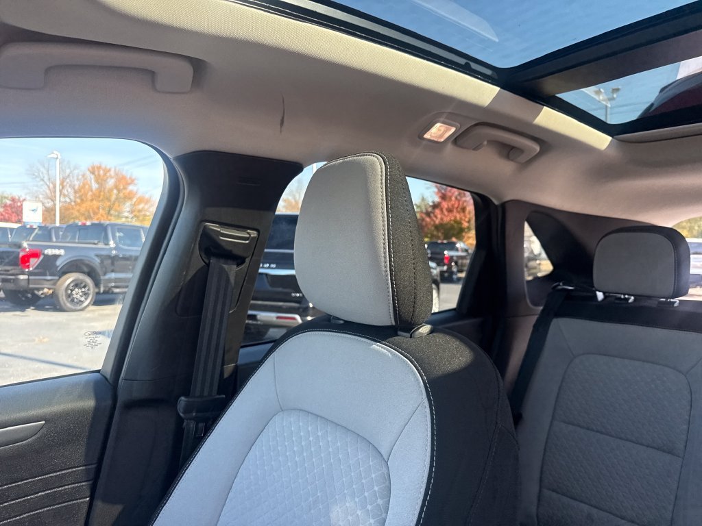 Used 2023 Ford Escape Active w/ Tech Pack #2 AWD/4WD image 37