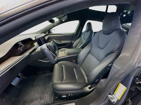 Used 2022 Tesla Model S image 16
