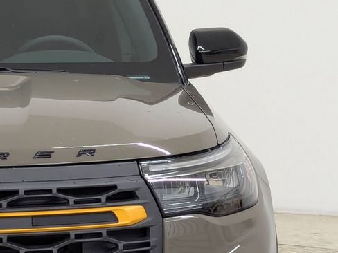 New 2026 Ford Explorer Tremor w/ Tremor Convenience Package image 10