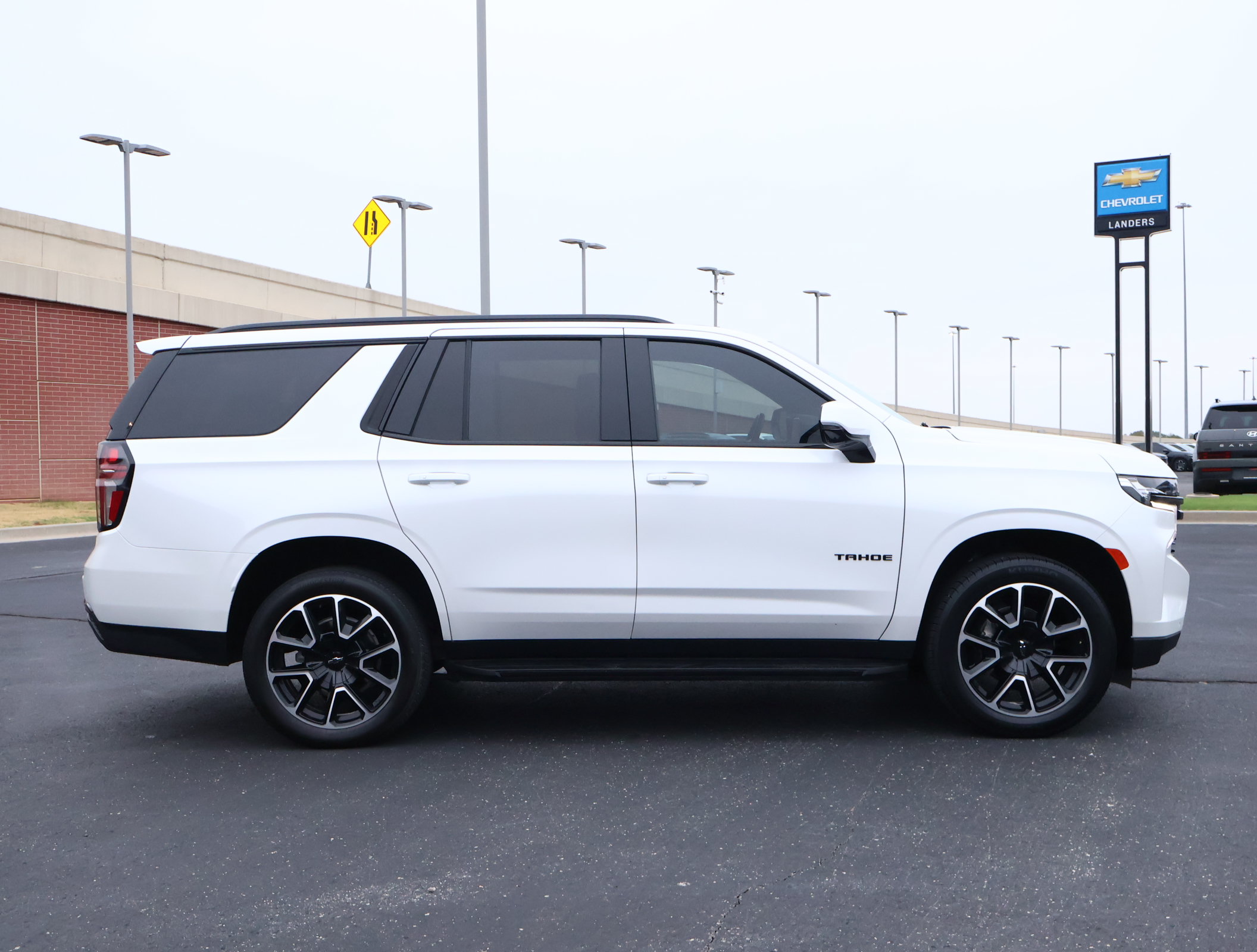 Used 2023 Chevrolet Tahoe RST w/ Luxury Package AWD/4WD image 38