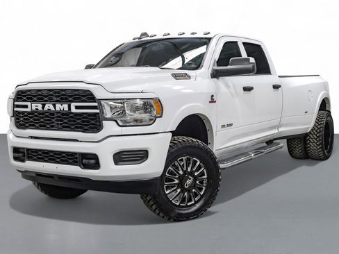 Used 2020 RAM 3500 Tradesman image 5