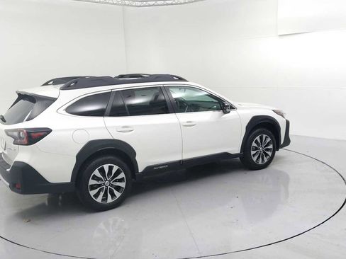Used 2024 Subaru Outback Limited image 11