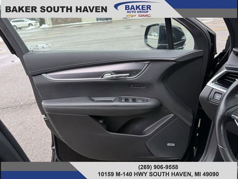 Used 2023 Cadillac XT6 Luxury image 26