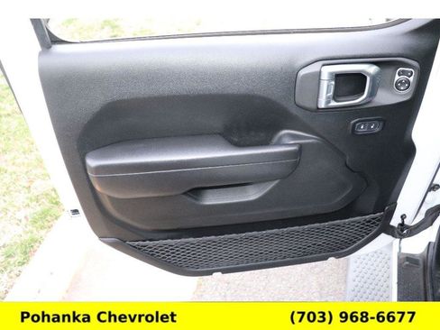 Used 2021 Jeep Wrangler Rubicon w/ LED Lighting Group image 18