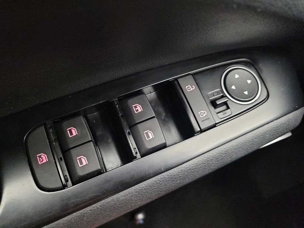 Used 2020 Kia Soul LX FWD image 27