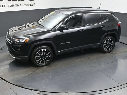 Used 2023 Jeep Compass Limited w/ Sun and Sound Group AWD/4WD image 44