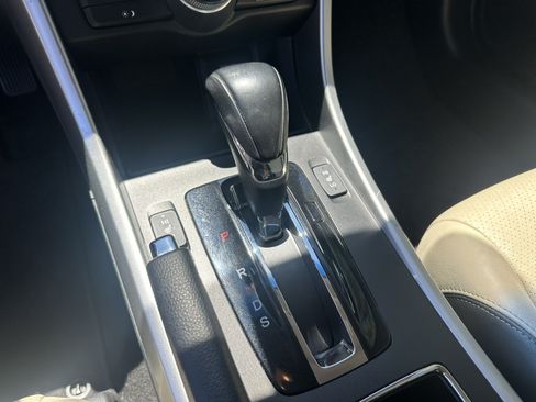 Used 2015 Honda Accord EX-L image 21