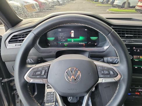 Used 2023 Volkswagen Tiguan SE R-Line FWD image 25