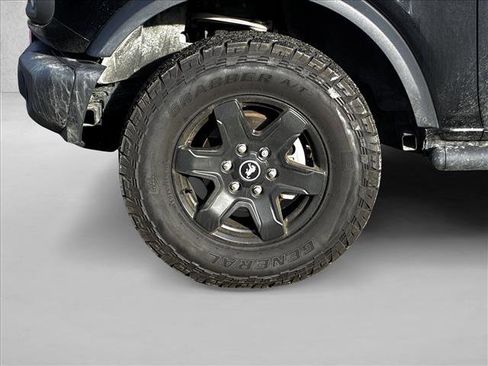Used 2024 Ford Bronco Black Diamond image 9
