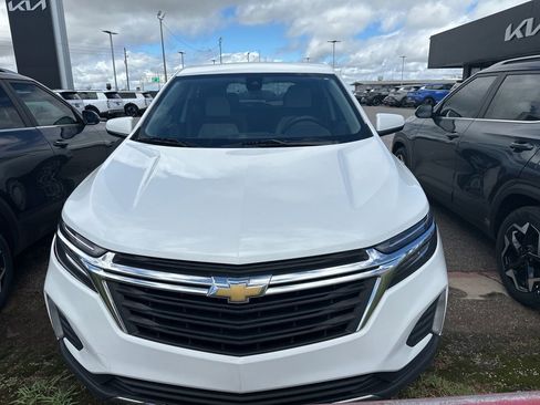 Used 2023 Chevrolet Equinox LT FWD image 1