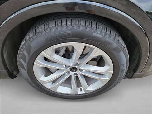 Used 2025 Audi Q7 3.0T Prestige AWD/4WD image 10