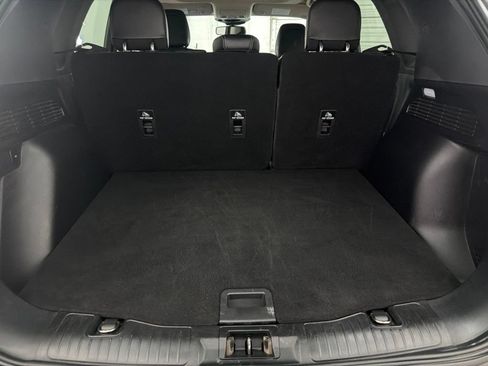 Used 2020 Ford Escape Titanium w/ Titanium Premium Package 2.0 FWD image 24