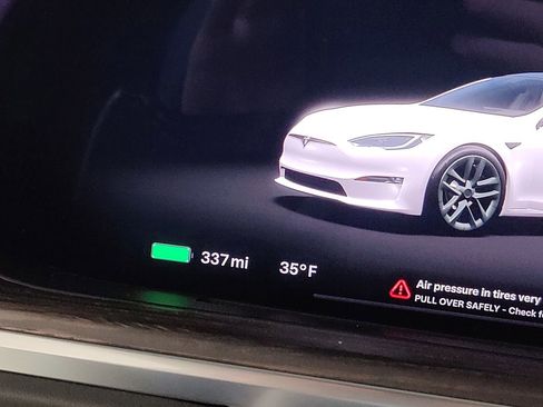 Used 2022 Tesla Model S image 43