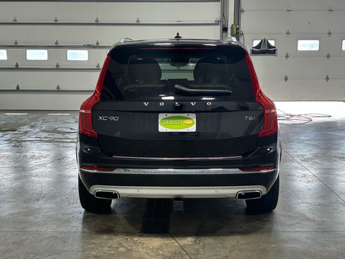 Used 2021 Volvo XC90 T6 Inscription w/ Climate Package image 18