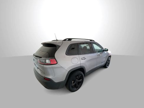 Used 2019 Jeep Cherokee Latitude Plus AWD/4WD image 8
