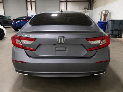 Used 2021 Honda Accord LX image 3