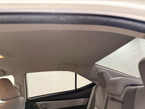 Used 2017 Toyota Corolla L FWD image 10